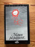 M&aring;nen p&aring; papperet