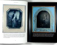 FOTOGRAFER I &Ouml;STERG&Ouml;TLAND &ndash; Fr&aring;n daguerreotypi till digitalt