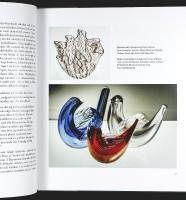 GLAS &ndash; Fr&aring;n j&auml;rn&aring;lderssk&auml;rva till nutida konstglas