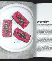 OPEN SANDWICHES &ndash; 70 Sm&oslash;rrebr&oslash;d Ideas for Morning, Noon and Night