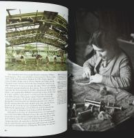 THE PRIVATE LIFE of PALACES &ndash; Fifteen stories from five amazing palaces