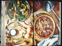 Till bords med ASTERIX &ndash; 40 recept inspirerade av Asterix och Obelix resor