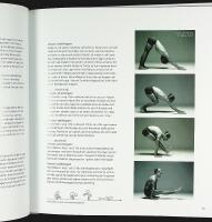 KRAFTEN BAKOM YOGA &ndash; Ashtangayogans &aring;tta delar enligt Sri K. Pattabhi Jois