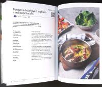 VANLIG MAT &ndash; Allt fr&aring;n mustiga grytor till sp&auml;nnande tacos och bowls &ndash; mat f&ouml;r alla kockar, och f&ouml;r alla tillf&auml;llen!
