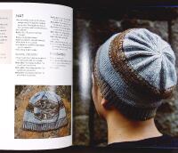 Harry Potter KNITTING MAGIC &ndash; The Official Harry Potter Knitting Pattern Book