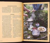 ÄTA UTE – Laga mat utomhus året om