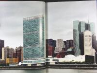 F&Ouml;RENTA NATIONERNA &ndash; Historien bakom v&auml;rldens h&ouml;gkvarter