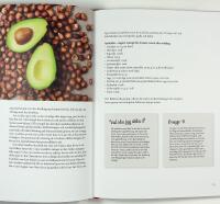 &Auml;TA TR&Auml;NA LEVA! &bull; Enkla & goda recept &bull; Tr&auml;ningsprogram i tre steg &bull; Inre balans