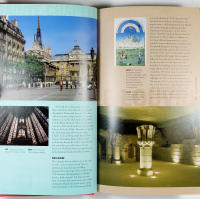 PARIS &ndash; TRADITIONS