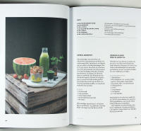 JUICER & SMOOTHIES &ndash; sallader, soppor och andra h&auml;lsosamma recept