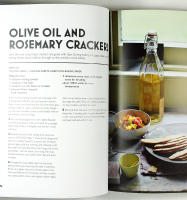 The Great British BAKE OFF EVERYDAY &ndash; Over 100 foolproof bakes