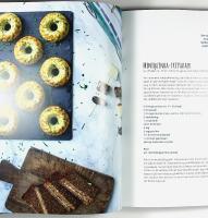 SLYNGER & STANGLAKRIDS