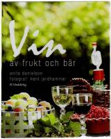 Vin av frukt och b&auml;r