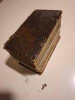 Trones Kamp och Seger, thet &auml;r: Om the Fr&auml;stelser/ med hwilke Troon uthi ett Gudz Barns hierta sw&aring;rligen anf&auml;chtas; hwar ifr&aring;n the komma: huru m&aring;nge slagh the &auml;ro: huruledes ett roligt samwet skal sig ther uthi f&ouml;rh&aring;lla  / och med hwad tr&ouml;st och medel them w&auml;ldeligen &ouml;fwerwinna och gladeligen f&ouml;rdrifwa. The enfaldige / klenmodige och be&auml;ngstige samweten til een klar underwijsning/ och effter m&aring;ngens &ouml;nskan/ f&ouml;r dess os&aring;thlige nytta hoos sw&aring;rmodige menniskior, p&aring; w&aring;rt swenske spr&aring;k w&auml;nd aff Tobia Andre&aelig; Bi&ouml;rk, past. i Bi&ouml;rskogh i W&auml;stmanneland. Medh Oloff Gr&aring;&aring;s, f&ouml;rn&auml;hm borgares och handelsmans vthi Stockholm, egen bekostnad