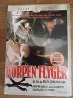 Korpen flyger