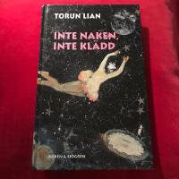 Inte naken, inte kl&auml;dd