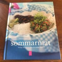 Sommarmat : h&auml;rliga l&auml;ttlagade r&auml;tter f&ouml;r lediga dagar