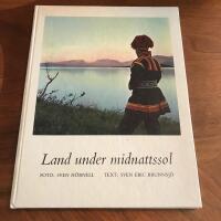 Land under midnattssol