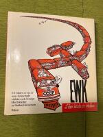 I den b&auml;sta av v&auml;rldar : 102 bilder av sju &aring;r som f&ouml;r&auml;ndrade v&auml;rlden och Sverige