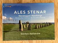Ales Stenar. Stenskeppet i K&aring;seberga / The stone ship in K&aring;seberga / Das Steinschiff in K&aring;seberga