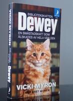 Bibliotekskatten Dewey , en sm&aring;stadskatt som &auml;lskades av hela v&auml;rlden