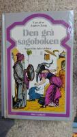 Den gr&aring; sagoboken : [sagor fr&aring;n hela v&auml;rlden]