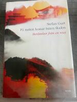 P&aring; natten korsar b&aring;ten floden