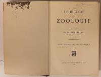 LEHRBUCH DER ZOOLOGIE. Mitt 588 Abbildungen