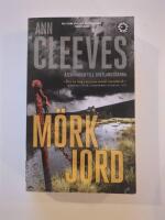 M&ouml;rk jord