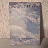 Samtal med &ouml;ar : dikter