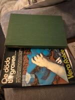 De d&ouml;da till graven