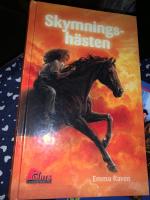 Skymningsh&auml;sten