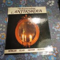 Veckojournalens antikskola