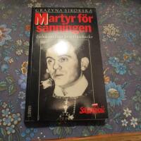 Martyr f&ouml;r sanningen : en bok om pater Jerzy Popiełuszko