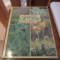 De aromatiska &ouml;rterna : kryddande, doftande, l&auml;kande : historia, kryddg&aring;rdens planering, jordberedning, odlingsbeskrivning, v&aring;rd, f&ouml;rmering, sk&ouml;rd, torkning, f&ouml;rvaring