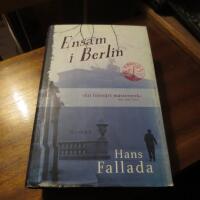 Ensam i Berlin : (roman)