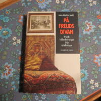 P&aring; freuds divan