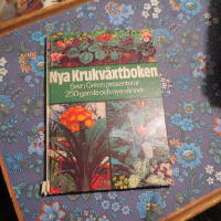 Nya krukv&auml;xtboken