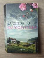 Skuggsystern : Stars ber&auml;ttelse