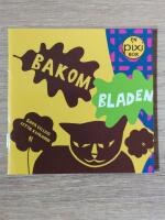 Bakom bladen