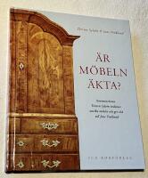 &Auml;R M&Ouml;BELN &Auml;KTA Konstsnickaren Torsten Sylv&eacute;n bed&ouml;mer antika m&ouml;bler och ger r&aring;d till Jane Fredlund ICA Bokf&ouml;rlag 