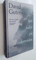 Sn&ouml; faller p&aring; cedertr&auml;den