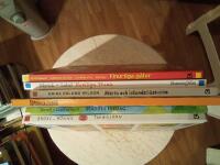 Hunden som inte slutade v&auml;xa, Superhj&auml;ltarna, Finurliga g&aring;tor, Hemliga trean, M&auml;rta och islandsh&auml;starna, Maddes fredag samt Tandligan