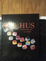 Hus broderade fritt ur minnet