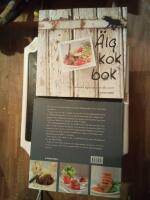 &Auml;lgkokbok. Anders Lev&eacute;n lagar &auml;lg p&aring; nytt s&auml;tt