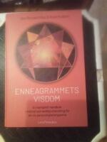Enneagrammets visdom : en komplett handbok i mental och andlig utveckling f&ouml;r de nio personlighetstyperna