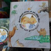 Rut & Knut tittar ut p&aring; vilda djur : &Auml;lgar och gr&aring;suggor