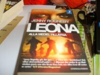 Leona. Alla medel till&aring;tna