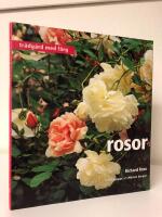 Rosor : Tr&auml;dg&aring;rd med f&auml;rg