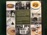 Fredskockarna : i grytorna f&ouml;r freden : om maten och livet i utlandstj&auml;nsten